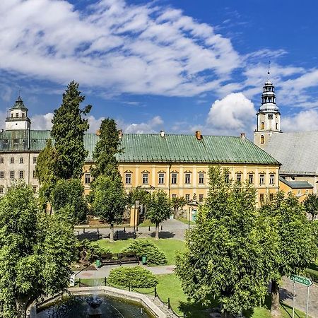 Отель Zamek Miedzylesie Экстерьер фото